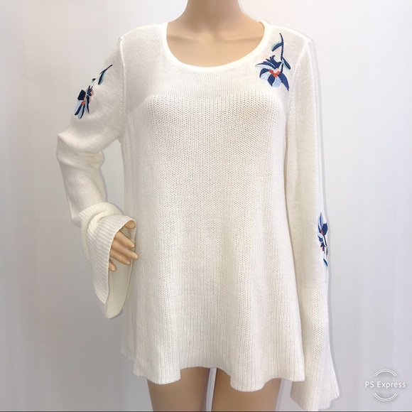 St. John’s Bay Floral Embroidered knit Sweater - Picture 1 of 8